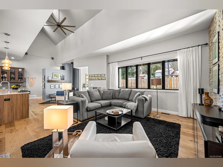 4615 E Thompson Clarke Drive, Bowser/Deep Bay, BC, V0R 1G0 - 28