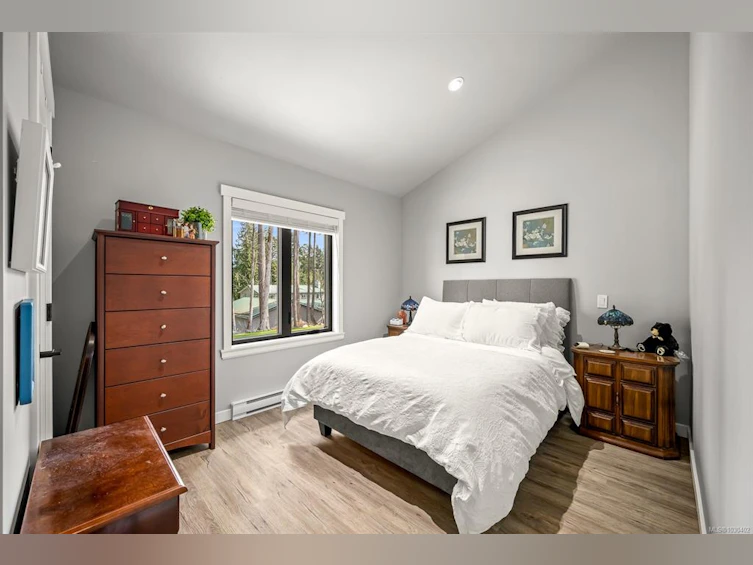 4615 E Thompson Clarke Drive, Bowser/Deep Bay, BC, V0R 1G0 - 95