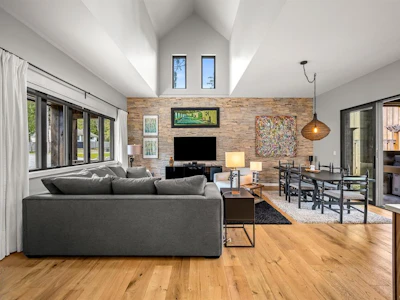 4615 E Thompson Clarke Drive - 3