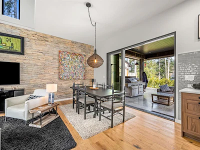 4615 E Thompson Clarke Drive - 5