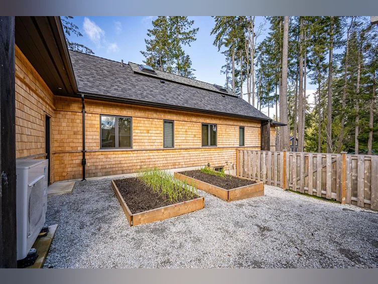 4615 E Thompson Clarke Drive, Bowser/Deep Bay, BC, V0R 1G0 - 74