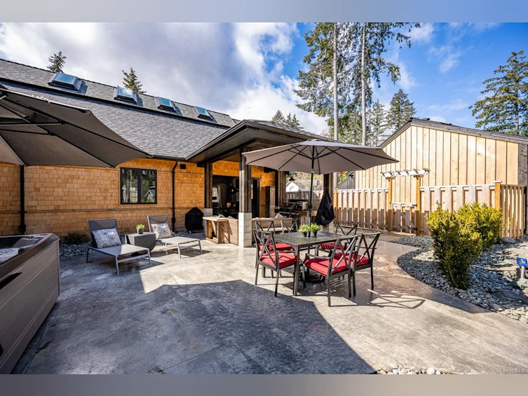 4615 E Thompson Clarke Drive, Bowser/Deep Bay, BC, V0R 1G0 - 60