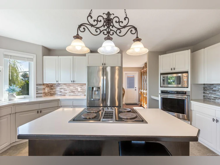 392 Carnegie Street, Campbell River, BC, V9W 2J5 - 43