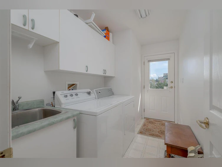 5145 Grouhel Road, Ladysmith, BC, V9G 1J4 - 22