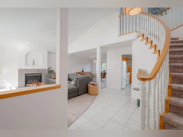 5145 Grouhel Road, Ladysmith, BC, V9G 1J4 - 5