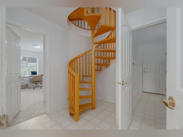 5145 Grouhel Road, Ladysmith, BC, V9G 1J4 - 26
