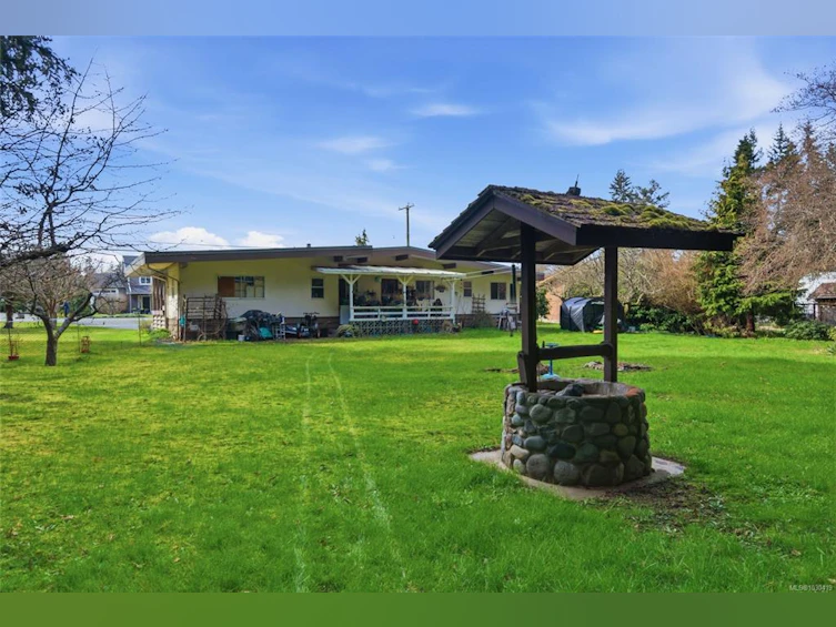 559 Johnstone Road, French Creek, BC, V9P 2A5 - 24