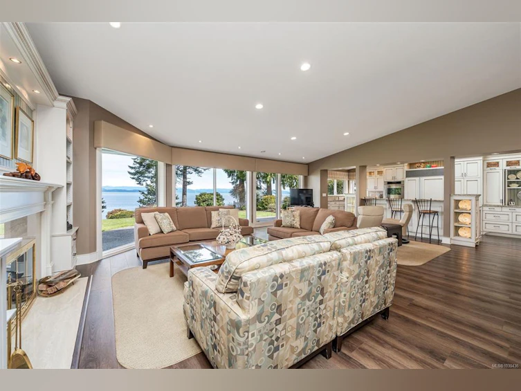 876 Gaetjen Street, Parksville, BC, V9P 1A6 - 2