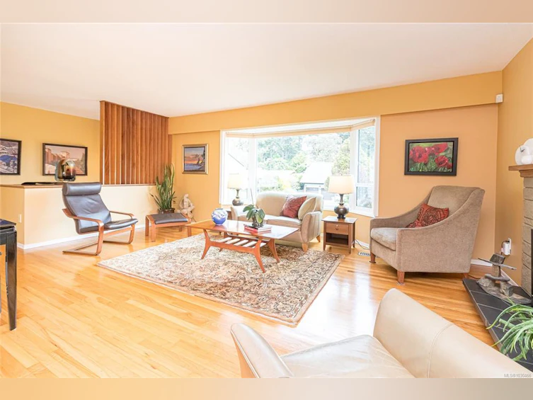 2441 Sutton Road, Saanich, BC, V8N 1J1 - 17