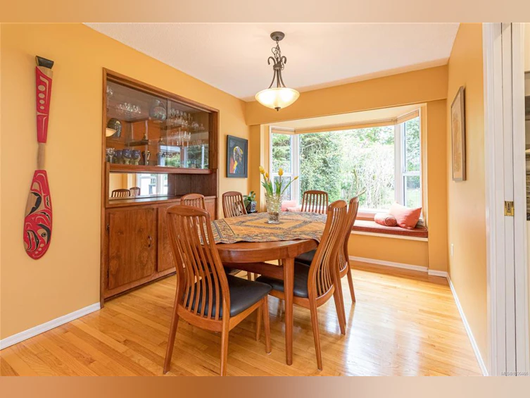 2441 Sutton Road, Saanich, BC, V8N 1J1 - 21