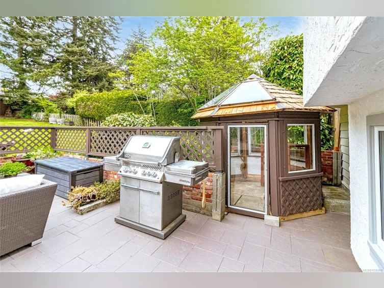 2441 Sutton Road, Saanich, BC, V8N 1J1 - 54