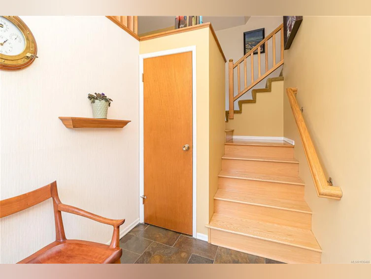 2441 Sutton Road, Saanich, BC, V8N 1J1 - 14