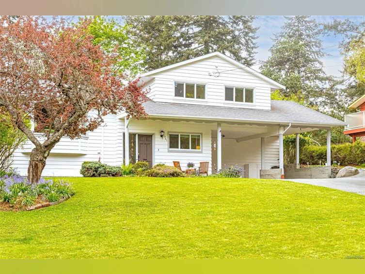 2441 Sutton Road, Saanich, BC, V8N 1J1 - 3
