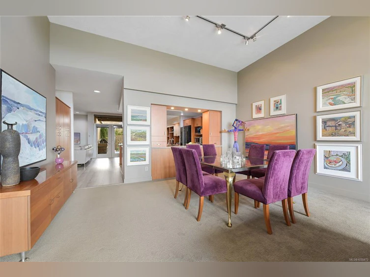 5384 Sayward Hill Crescent, Saanich, BC, V8Y 3H8 - 11