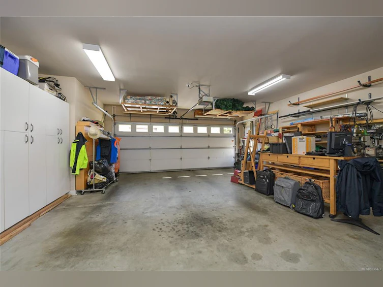 5384 Sayward Hill Crescent, Saanich, BC, V8Y 3H8 - 53