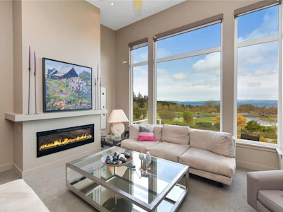 5384 Sayward Hill Crescent - 4
