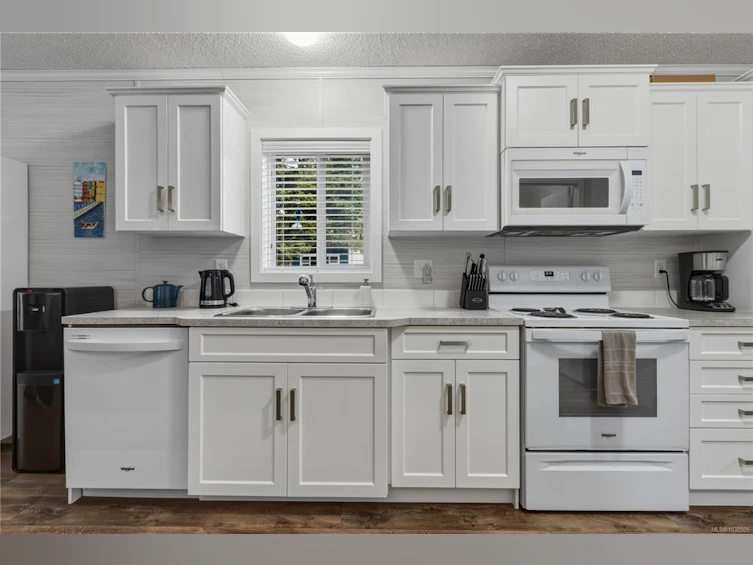 460 Orca Crescent, Ucluelet, BC, V0R 3A0 - 5