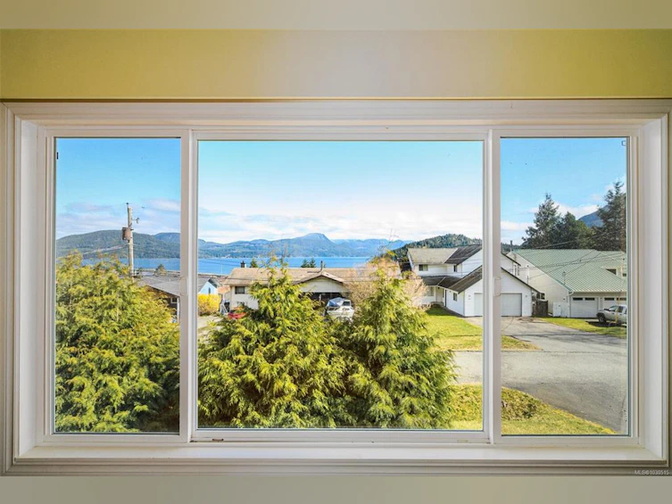 130 Seaview Street, Kelsey Bay/Sayward, BC, V0P 1R0 - 9