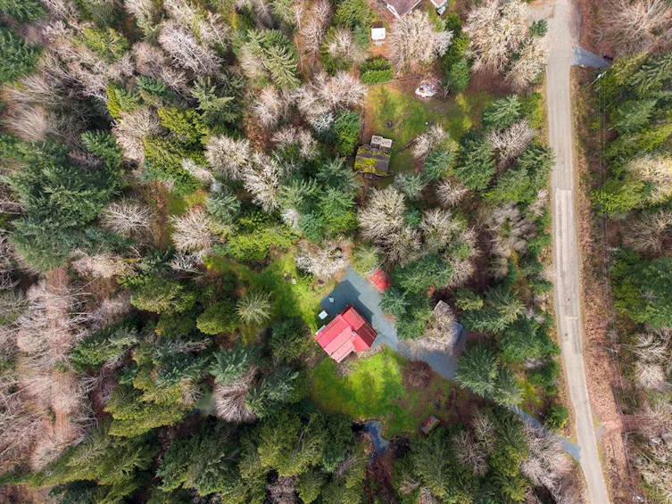 7889 Macartney Drive, Fanny Bay, BC, V0R 1W0 - 3