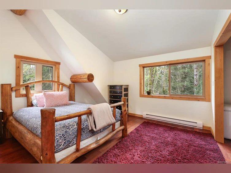 7889 Macartney Drive, Fanny Bay, BC, V0R 1W0 - 31