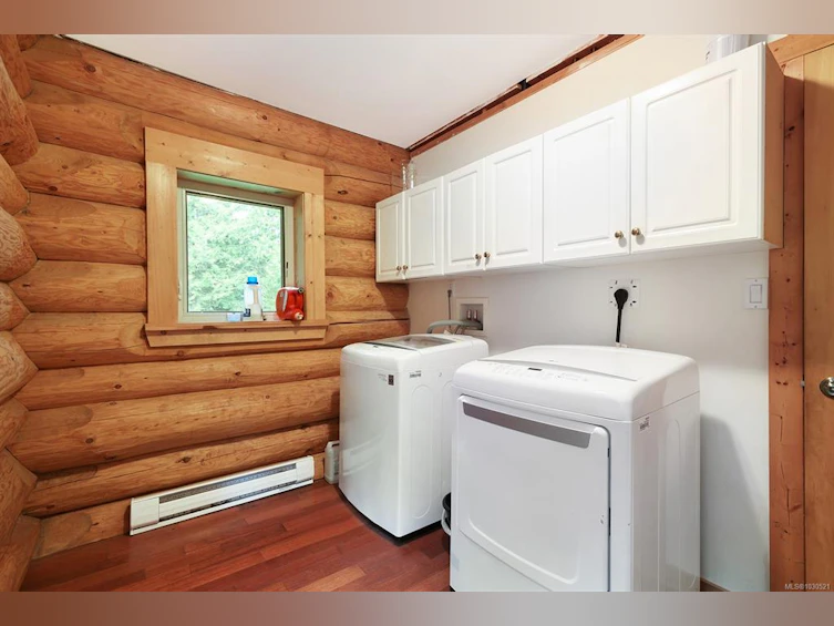 7889 Macartney Drive, Fanny Bay, BC, V0R 1W0 - 20