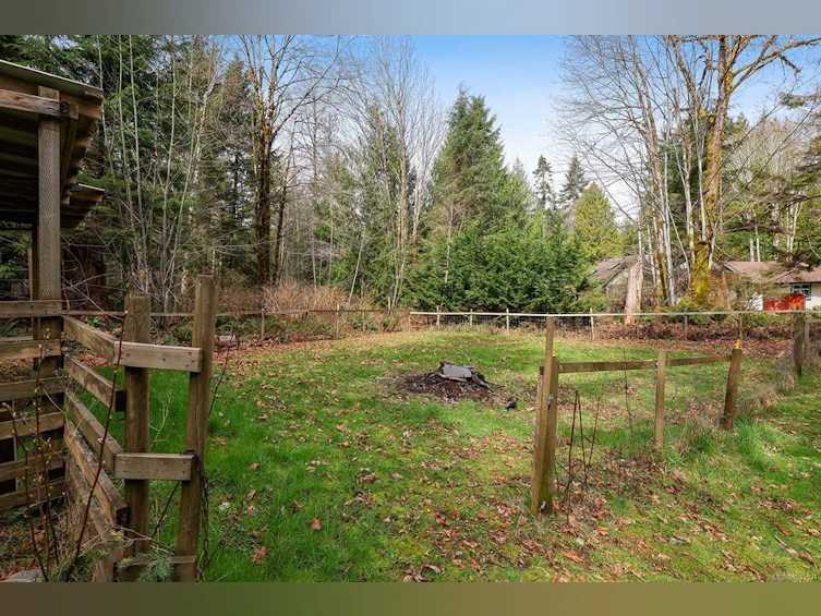 7889 Macartney Drive, Fanny Bay, BC, V0R 1W0 - 43