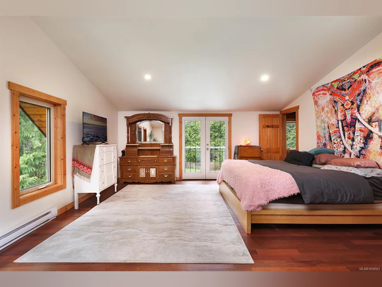 7889 Macartney Drive, Fanny Bay, BC, V0R 1W0 - 24