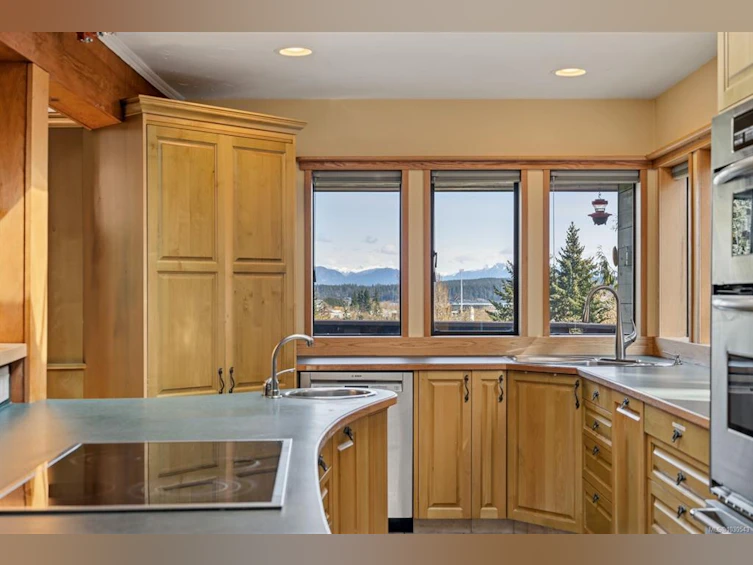2340 Spring Road, Campbell River, BC, V9W 5K8 - 16