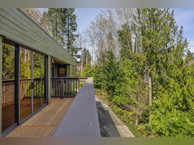 2340 Spring Road, Campbell River, BC, V9W 5K8 - 64
