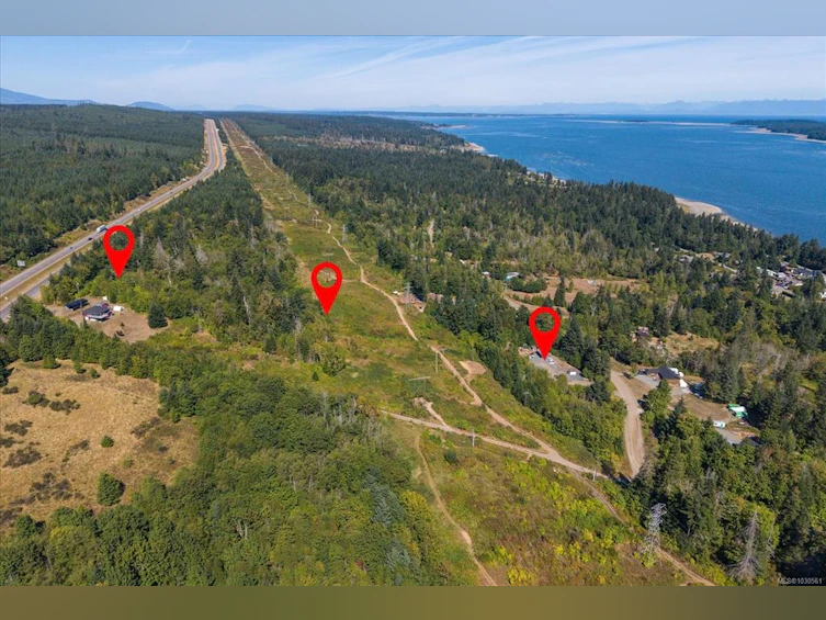 6593 Country Road, Union Bay, BC, V0W 1W0 - 29
