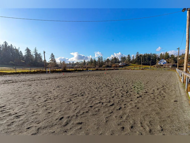4040 Holland Avenue, Saanich, BC, V8Z 5K1 - 88