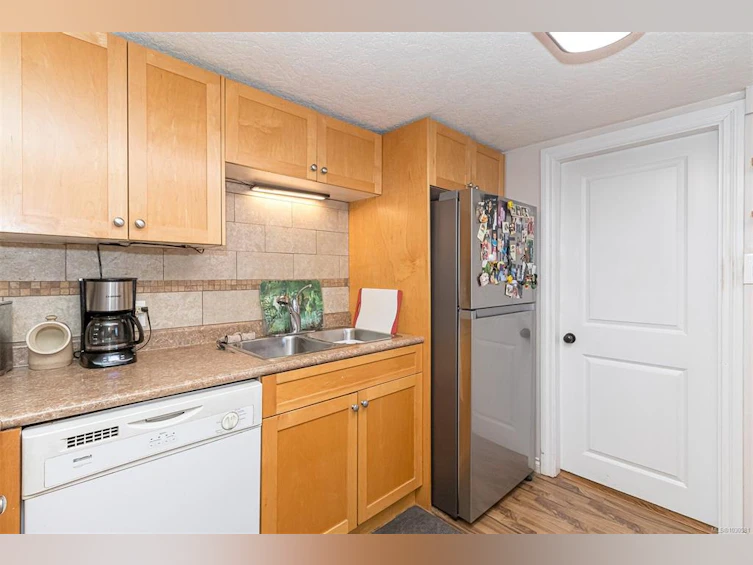 4040 Holland Avenue, Saanich, BC, V8Z 5K1 - 52