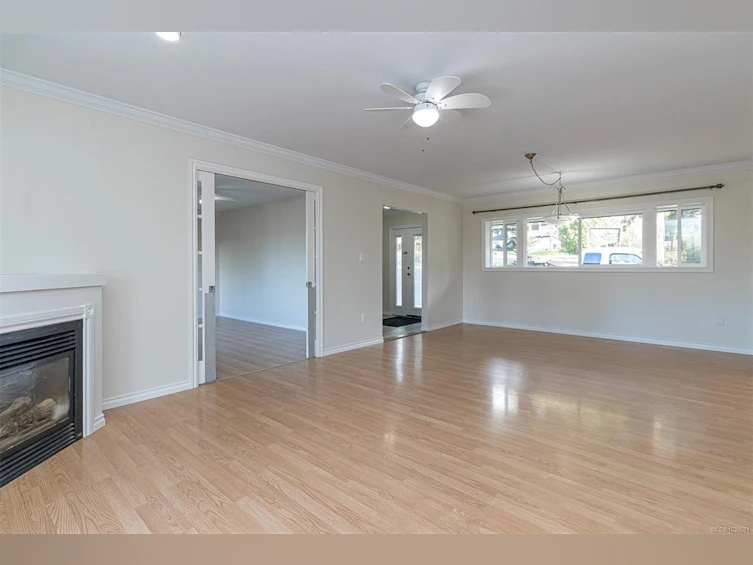 4040 Holland Avenue, Saanich, BC, V8Z 5K1 - 21