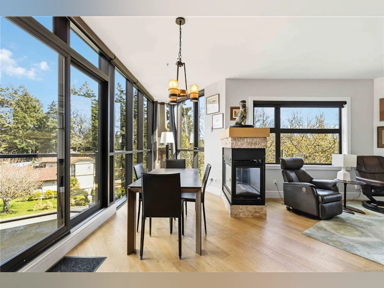 301-2850 Aldwynd Road, Langford, BC, V9B 3S7 - 19