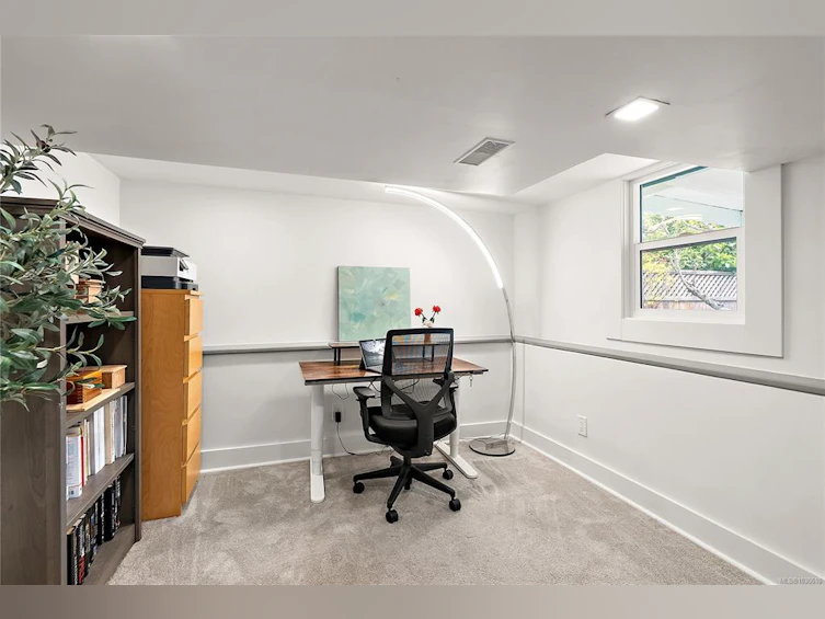 1753 Davie Street, Victoria, BC, V8R 4W5 - 17