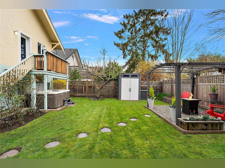 1753 Davie Street, Victoria, BC, V8R 4W5 - 25