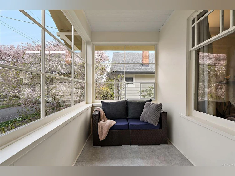 1753 Davie Street, Victoria, BC, V8R 4W5 - 3