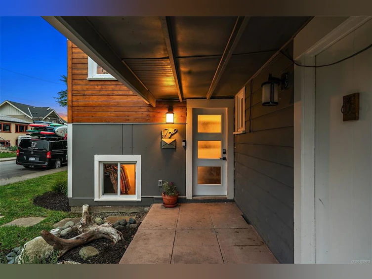 1779 Lillian Road, Victoria, BC, V8S 1L3 - 4