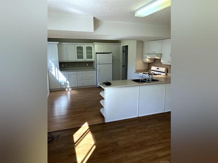 402 Tassin Place, Ladysmith, BC, V9G 1W8 - 11