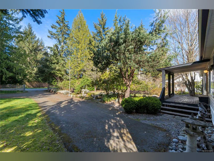 850 Carson Road, Hilliers, BC, V9K 1X8 - 25