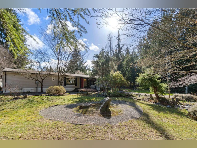 850 Carson Road, Hilliers, BC, V9K 1X8 - 23