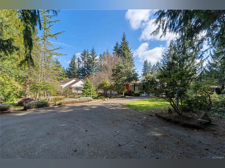 850 Carson Road, Hilliers, BC, V9K 1X8 - 22