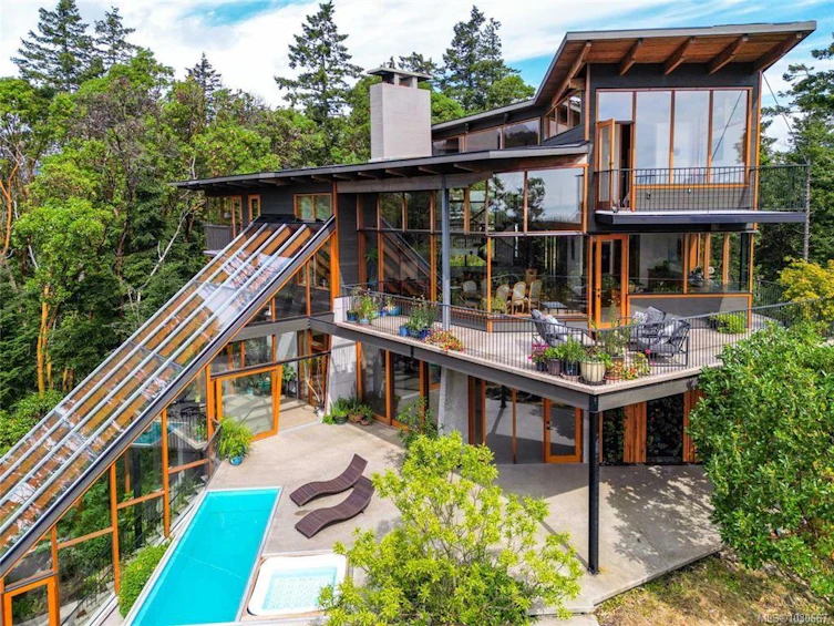 122 Jasper Road, Salt Spring Island, BC, V8K 2X8