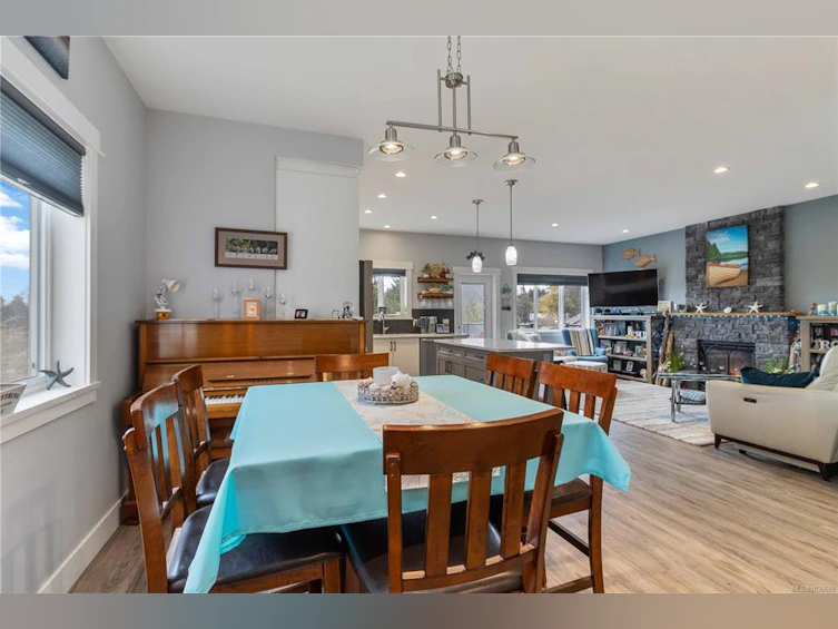 6903 Burr Drive, Sooke, BC, V9Z 0L1 - 10