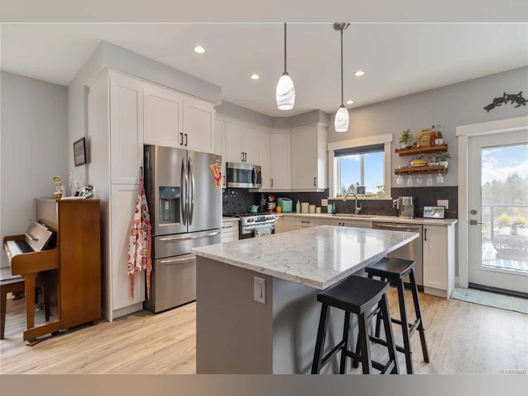 6903 Burr Drive, Sooke, BC, V9Z 0L1 - 13