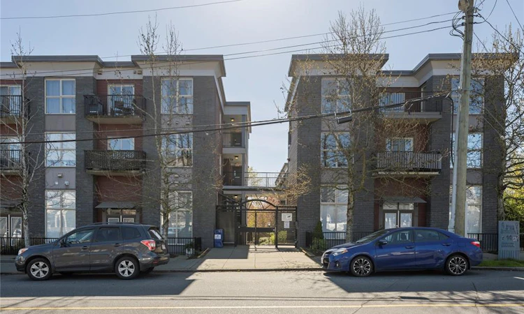 310-555 Franklyn Street