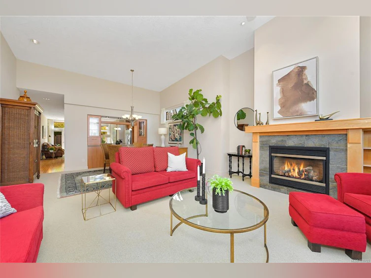5392 Sayward Hill Crescent, Saanich, BC, V8Y 3H8 - 9