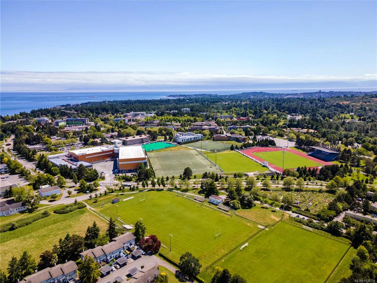 U3-3907 Cedar Hill Road, Saanich, BC, V8P 3Z8 - 49