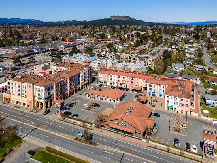 U3-3907 Cedar Hill Road, Saanich, BC, V8P 3Z8 - 45