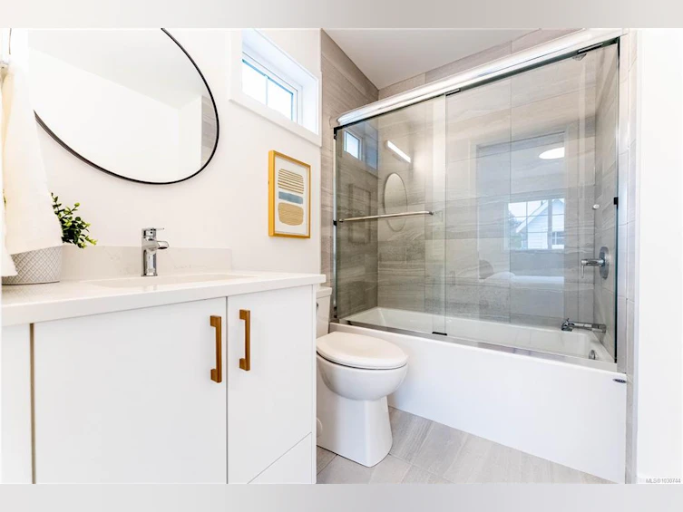 U8-3907 Cedar Hill Road, Saanich, BC, V8P 3Z8 - 23